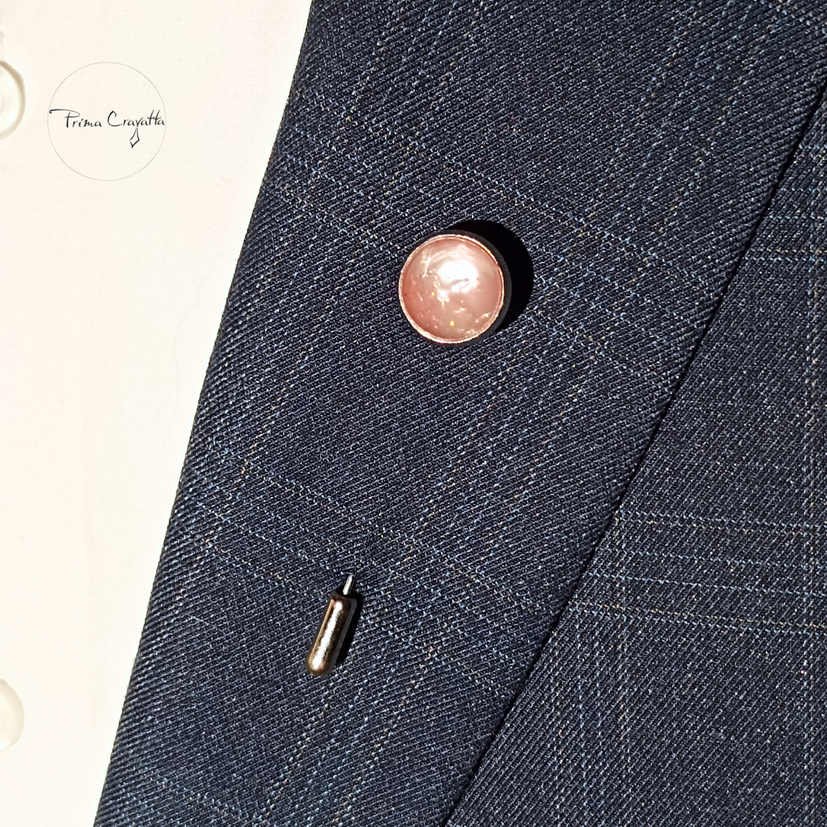 Kravatinõel vääriskiviga roosa kvarts